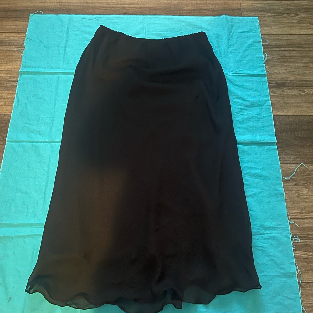 Women’s Skirt Size 1X Ruffle Lined Pull On